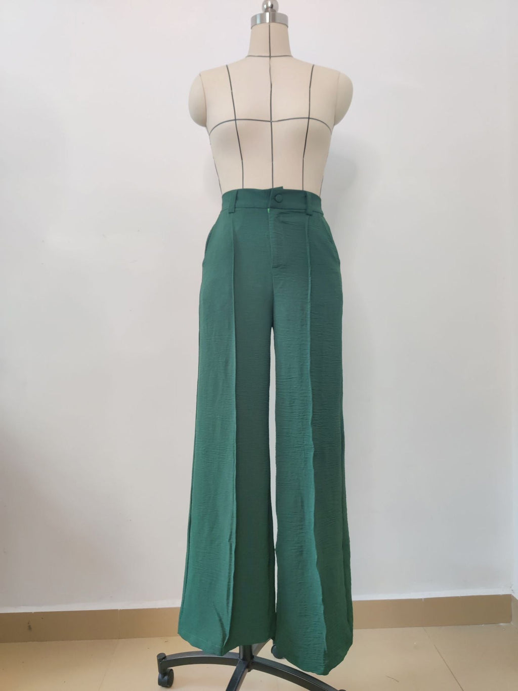 Somae Pleated Wide-leg Casual Pant