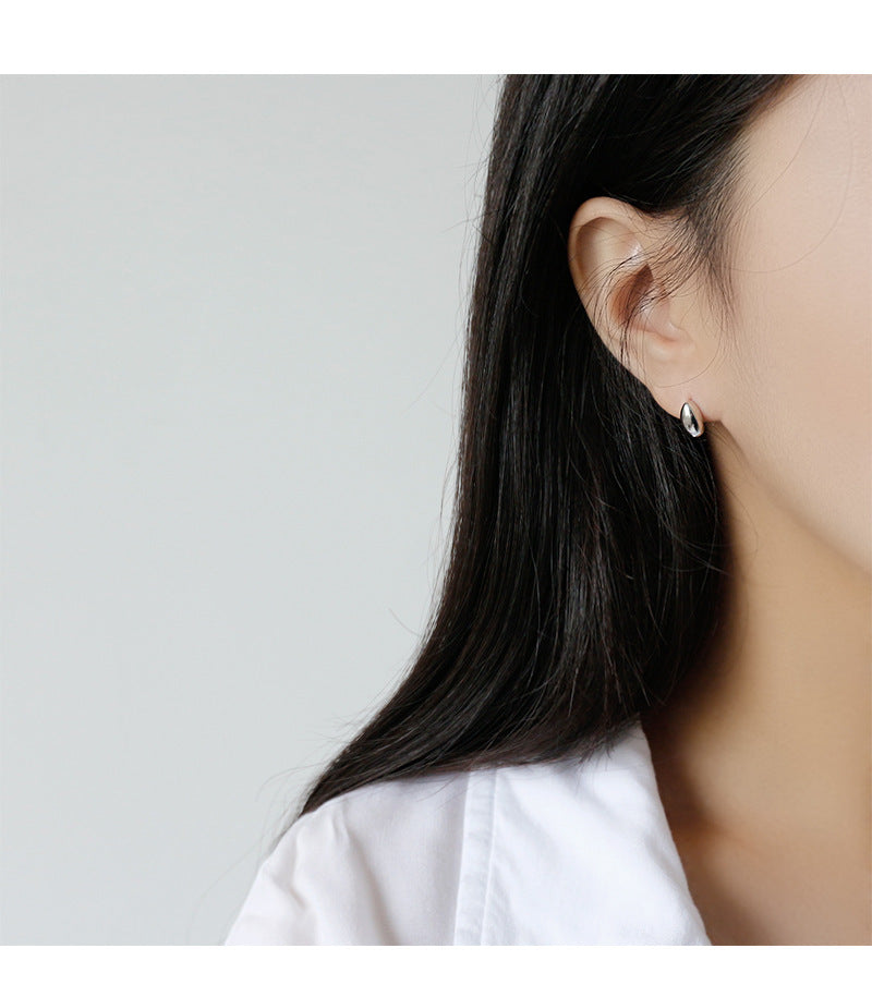 Oval Stud Earrings