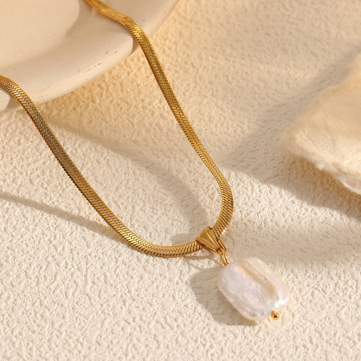 Elegant Pearl Necklace