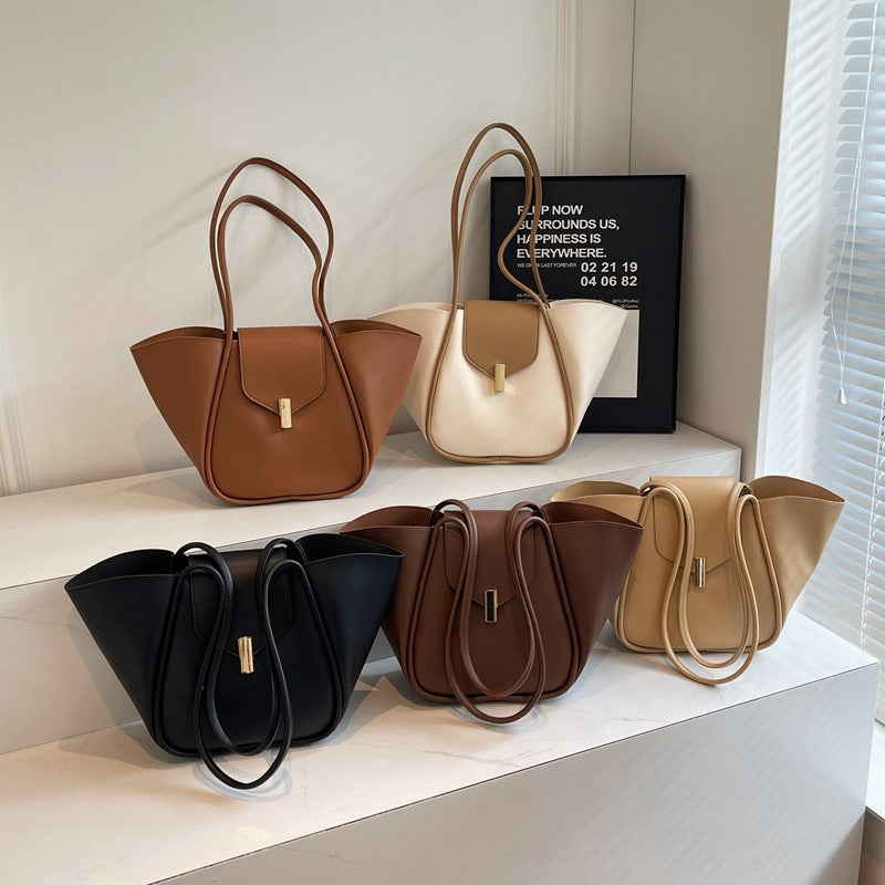 Versatile Commuter Shoulder Bag