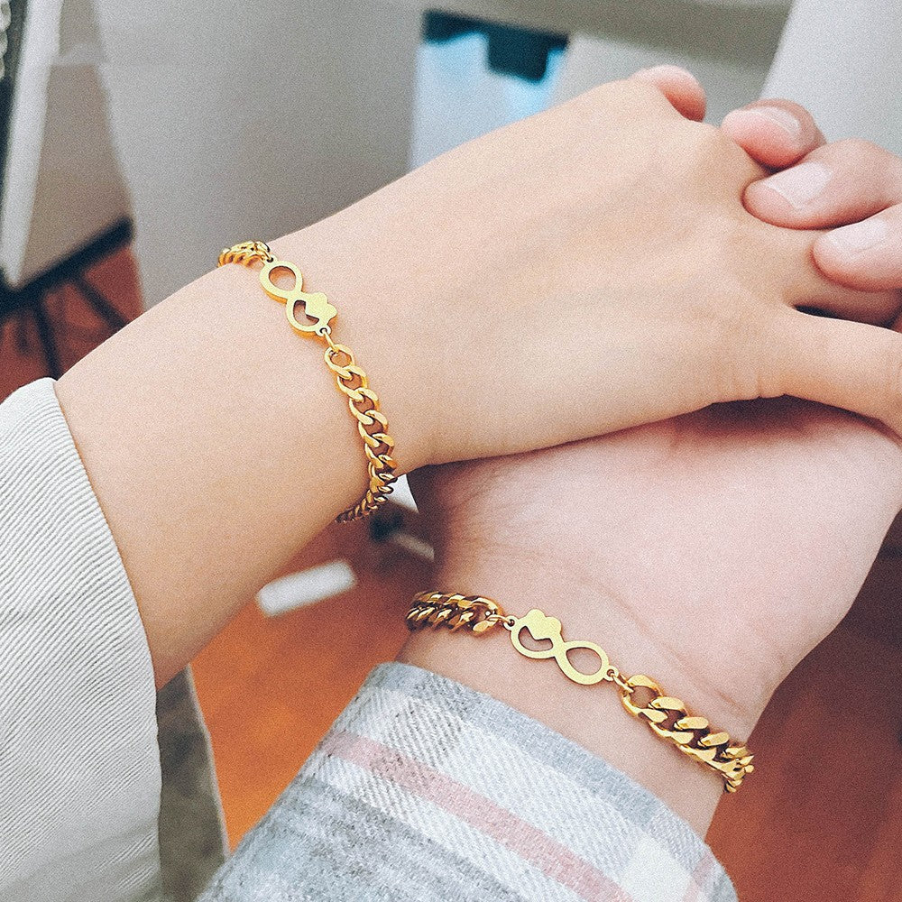 Lovers' Heart-shaped Bracelet