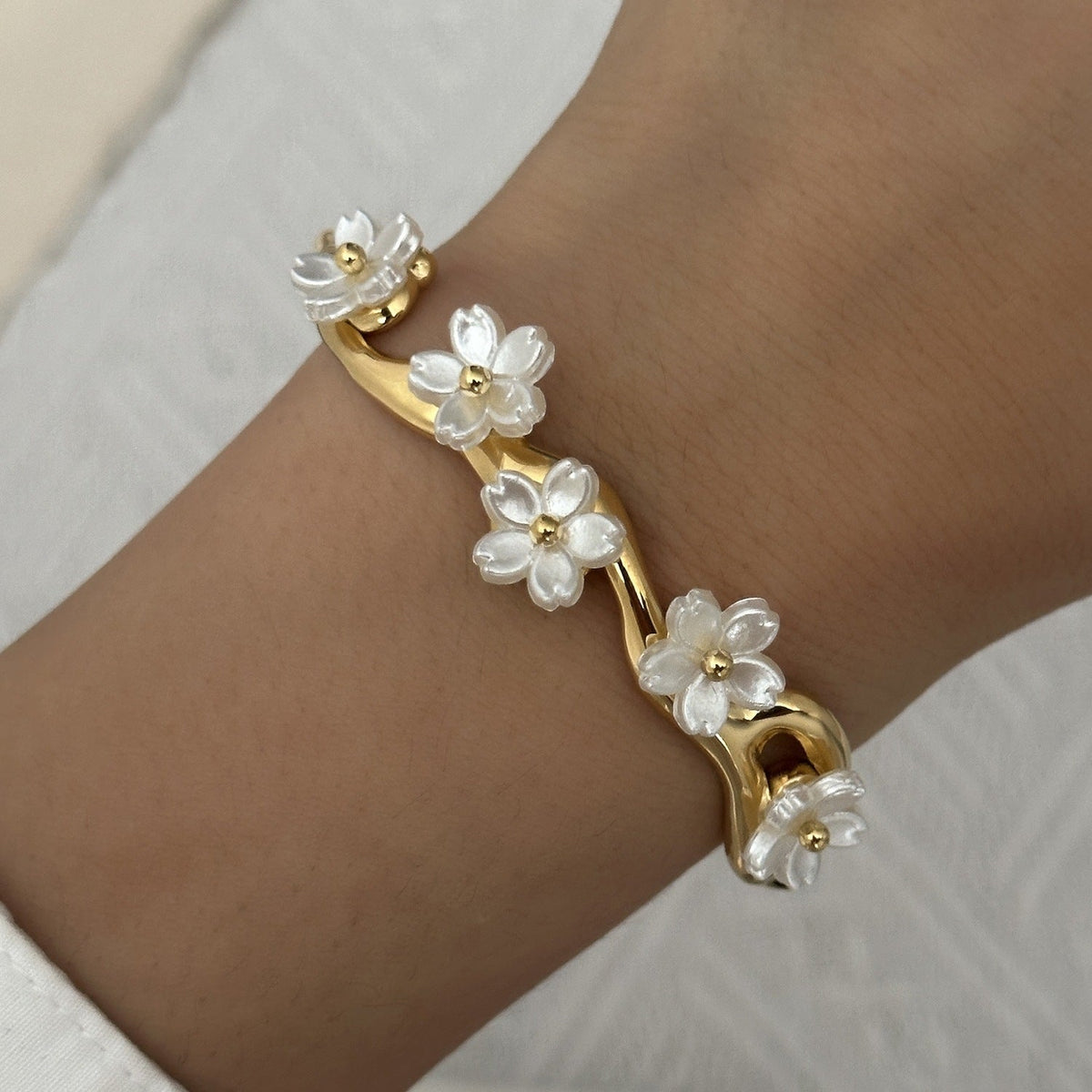Oil-drop Snap Bracelet